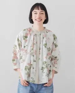 ナチュラン別注 TUTIE.コットンぼかし花柄ブラウス