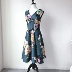 新品タグ付✨アンソロポロジー　ノースリーブワンピース　花柄プリント