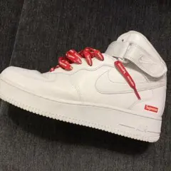 Nike Air Force 1 Mid Supreme Whiteのサムネイル