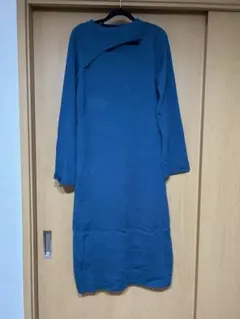 ページボーイ　長袖ニットワンピース　ターコイズブルー