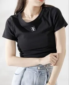 CHICO ウエストリボンロゴ刺繍チビT Tシャツのサムネイル