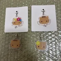 アクリルミニチャーム　日焼けキティ　4個　セット　まとめ　セリア　サンリオ
