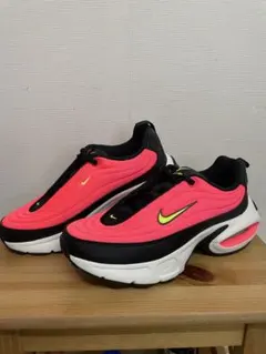 Nike エアマックス　HF3053-006 スニーカー ピンク/ブラック