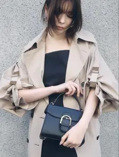 新品　タグ付き　FRAY I.D トラペーズフラップバックルバッグ　リボンバッグ
