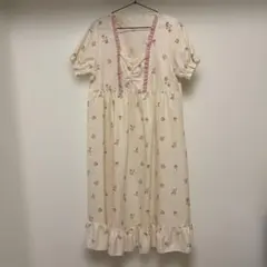 花柄クリーム色ネグリジェ Sサイズ