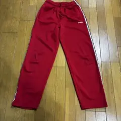 K-SWISS レッド トレーニングパンツ サイドストライプ M