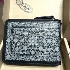THE BAGMANIA NOMADOI 牛革　日本製　二つ折り財布のサムネイル