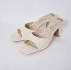 2025年最新】Herlipto カラー：ホワイト系 ミュールの人気アイテム