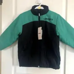 新品　アンブロ　中綿　ジャンパー　アウター120㎝　防寒　ブルゾン