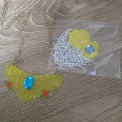 イエローフラワーネックレス