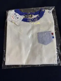 ミキハウス　ホワイトTシャツ 青色襟 ポケット付き