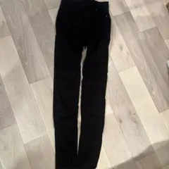 UNIQLO スリムフィットデニム 23