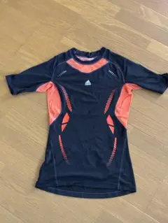 adidas TECHFIT Tシャツ 黒/オレンジ　中古　メンズL