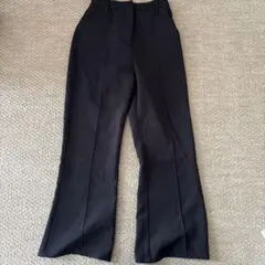ブラックのフレアパンツ　WEGO