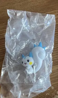 ポケモン　しっぽみてみて！フィギュア　パチリス