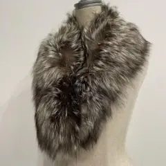 フォックス　ファーショール FOX 毛皮　高級　成人式　シルバー　B2
