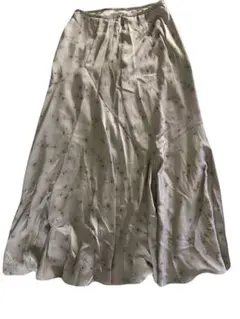 アイボリー 花柄 フレアロングスカート