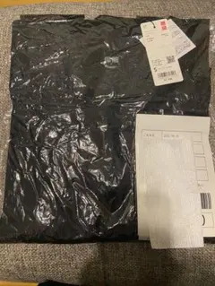 ユニクロ×セオリー　リラックスフィットVネックTシャツ半袖　S ブラック