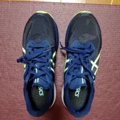 ASICS ランニングシューズ 　マジックスピード25.5cm