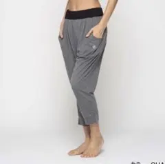 グレー ジョガーパンツ