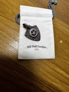 Bill Wall Leather Happy Face Charm K18GP - メルカリ