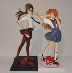 真希波・マリ・イラストリアス 式波・アスカ・ラングレー 制服フィギュア