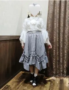 axes femmeホワイトフリルブラウスとチェックスカートセット