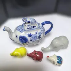 とっても小さな象さん集まりました 象置物 インテリア 趣味 大は醤油差し？陶器製のサムネイル