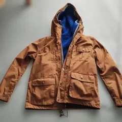 マウンテンパーカー