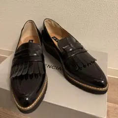 美品✨黒エナメルローファーパンプス