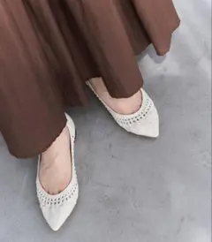 【美品】LE TALON フラットシューズ　ホワイト　23cm