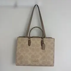 新品未使用】COACH コーチ ハンドバッグ ピンク ホワイト CDZ08 - メルカリ