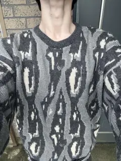 グレー・ホワイト 抽象模様 ニットセーター