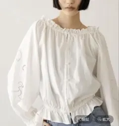 The Barnnet K-POPアイドル着用] Pleatib Blouse - メルカリ