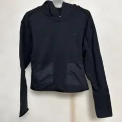 adidas フード付き クロップド パーカー ブラック