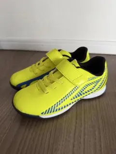 新品未使用⭐︎umbro サッカーシューズ イエロー 17cm