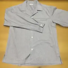 グレー ボタン付きオープンカラーシャツ