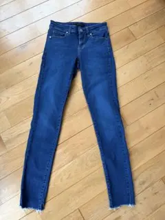 UNIQLO ウルトラストレッチジーンズ(ダメージ・丈70cm）