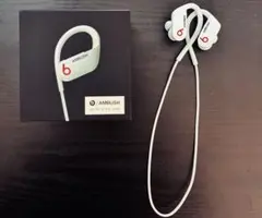 AMBUSH - アンブッシュ　ビーツ　イヤホン Beats、AMBUSHデザインの“暗闇で光る”Bluetoothイヤホン | マイ