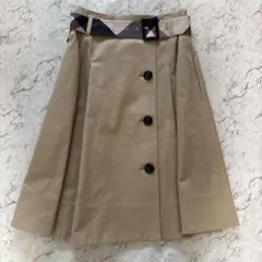 【新品・未使用】BLUE LABEL・スカート