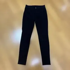 ユニクロ　レディース　ウルトラストレッチレギンスパンツ　Mサイズ　ブラック