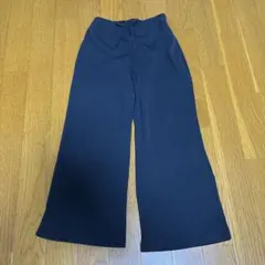 GU GIRLS リブプルオン 黒ワイドフレアパンツ 130のサムネイル