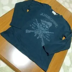 AVIREX (アビレックス) ロンT AIRBORNEロゴプリント Mサイズのサムネイル
