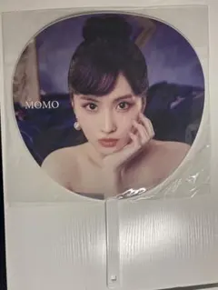 MOMO Masterpiece うちわ