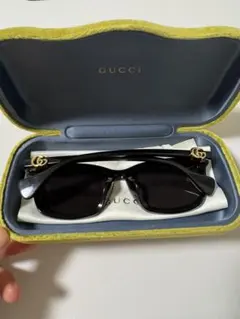 美品GUCCI サングラス GG1027SK グラスチェーン付き 美品GUCCI サングラス GG1027SK グラスチェーン付き - メルカリ