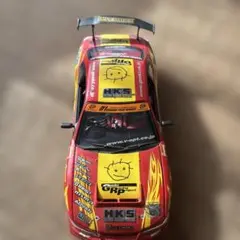 HKS ドリフトカー風ミニカー 赤/黄