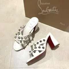 ルブタン 美品ホワイトスパイクサンダル