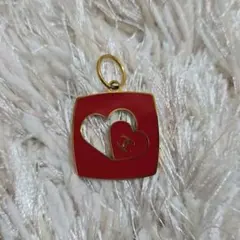 レア　大人気　限定品　ハートチャーム　バレンタイン　シャネル　チャーム