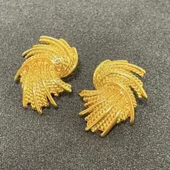 Monet モネ ヴィンテージ イヤリング ゴールド