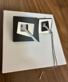 幾何学　モードニュアンス　イヤリングのサムネイル